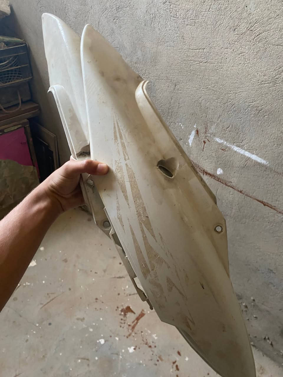 غراض للبيع بسعر مناسب مازده مال ماكس عدله ب5 شوته تجاريه جديده ب5 كفرات خلفيه بلاديه بس تعبانات يرادلهن صبغ ب5 عندك مصدات كلج خلفي عندي بلادي ب8 وعندي تجاري 6 سواد دشبول ب3 حاضن الي يصير جوه جنطه ب4 جنطه كامله مو كلش جديده ب8 بوشه 55 صار بيه شخط كالو ما يأثر يرادله بستم ب10 وبوشه 49مابيه شي ب10قفلهن مابيهن مجال مكاني حصوه حي شهداء رقم ***********
