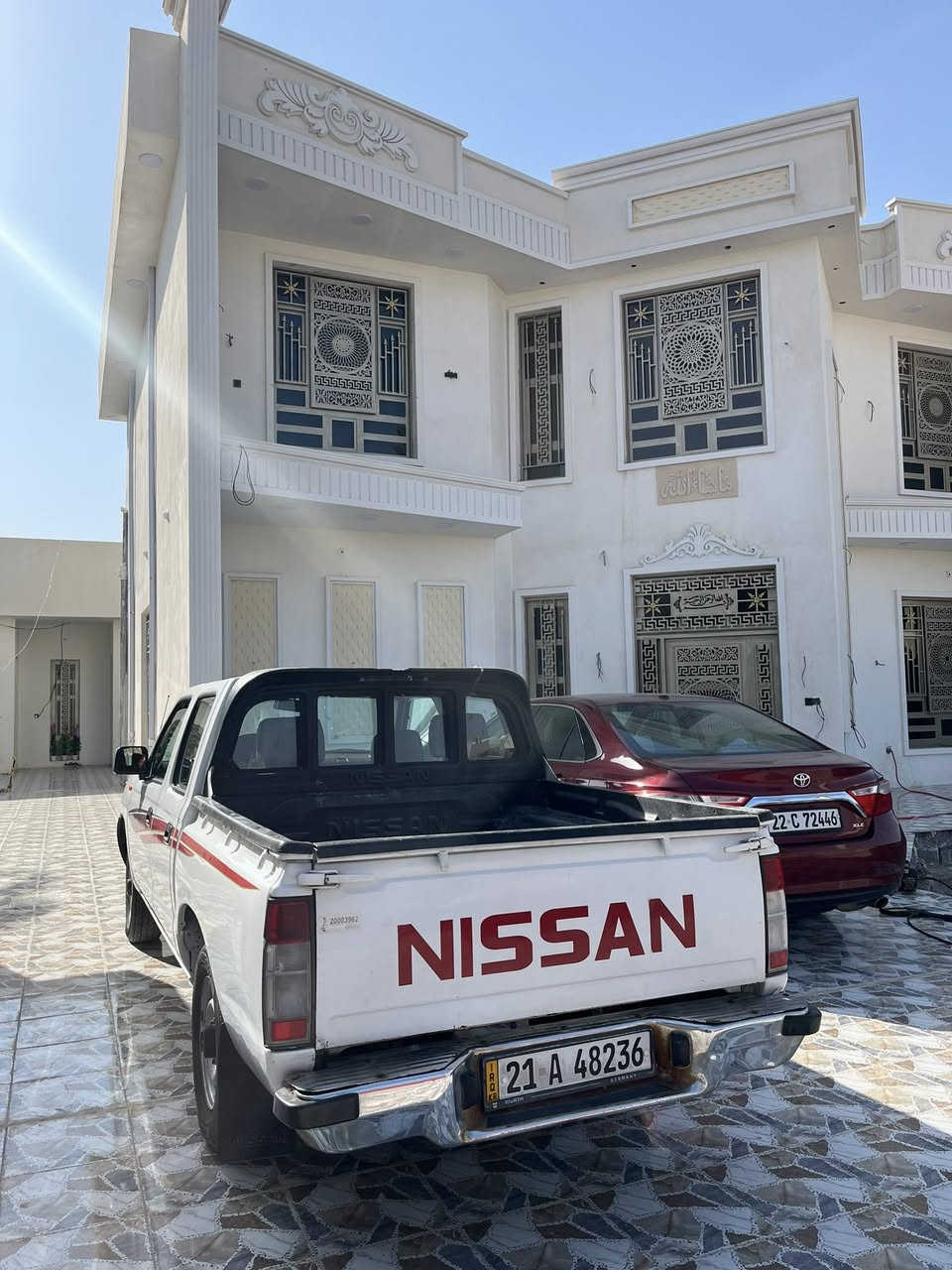 سلام عليكم عندي نيسان لبيع 2010سياره جديده سياره سعره125ورقه وبيه مجال السياره المكان لانبار فلوجهرقم***********
