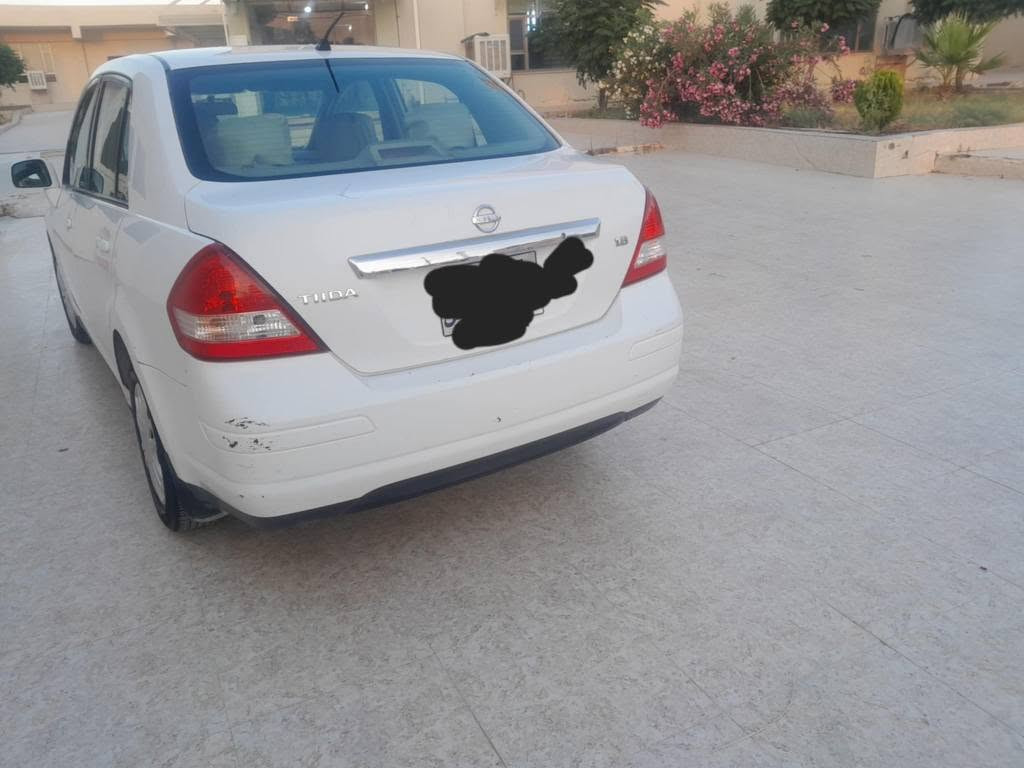 نیسان تیدا بۆ فرۆشتن بێ سبوغ بێ تەعدیل تەنها سێ جێی ساردەکوتە سێیارەکە گێر و مەکینەی بەشەرتە  سەنەوی بەسەرچوە لۆ زانیاری زیاتر پەیوەندی بەم ژمارە تەلەفۆنەوە بکە *********** شقلاوة, أربيل
