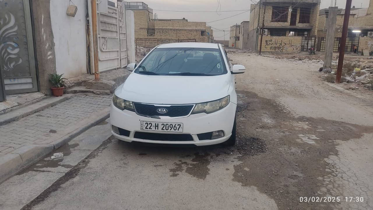 السلام عليكم
سيراتو 2012

صبغ بنيد والباقي مكفول من الصبغ

السعر١٠٥

***********
