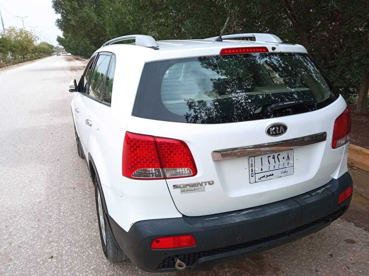 كيا سورناتو
سعر 129وبيها مجال الرقم ***********
خليجي 2013
ماشي150رقم بغداد 
مكيه 2400دوش
7راكاب 
كير محرك حداديه تخم تايرمكفولات 
تبريد تتفاء مكفولات 
بيها صبخ3قطع بدون ضرب
