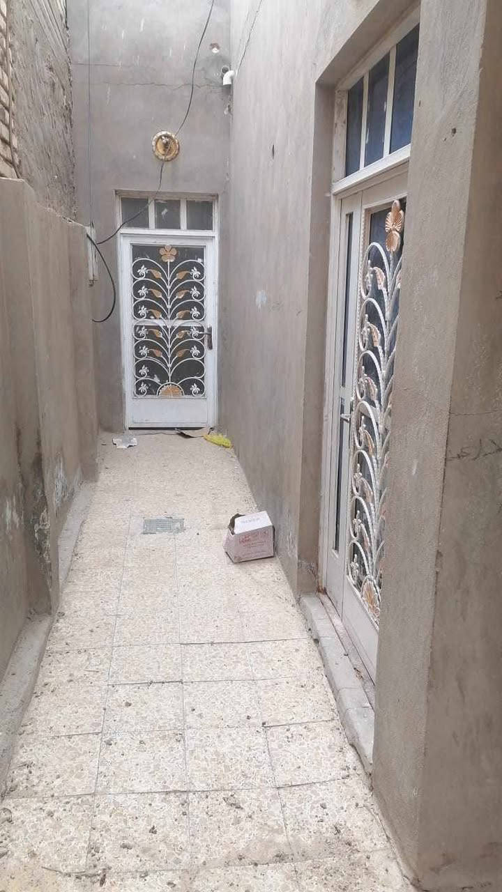 بيت  لايجار 100متر
الموقع ✅ حي النداء خلف قصابه الميالي 👈👈طابق ونص 
🌟غرفة وصاله واستقبال ومطبخ وصحيات داخليه وخارجيه🌟
 والطابق الثاني 👈غرفة واحدة ☝️
السعر ٢٥٠ الف 💲💲


**إذا كنت صاحب هذا الإعلان وتريد حذفه لأي سبب، رجاءا أرسل رسالة إلى الدعم الفني**