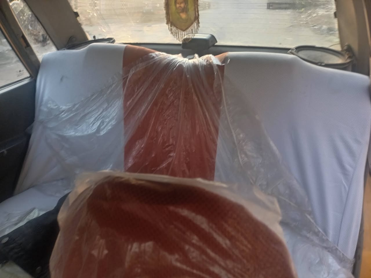 السلام عليكم سايبه للبيع موديل 11رقم انكليزي تحويل مباثر مكان بغداد الجديد الرقم واساب ومخابره السعر 28وبيه مجال ***********
