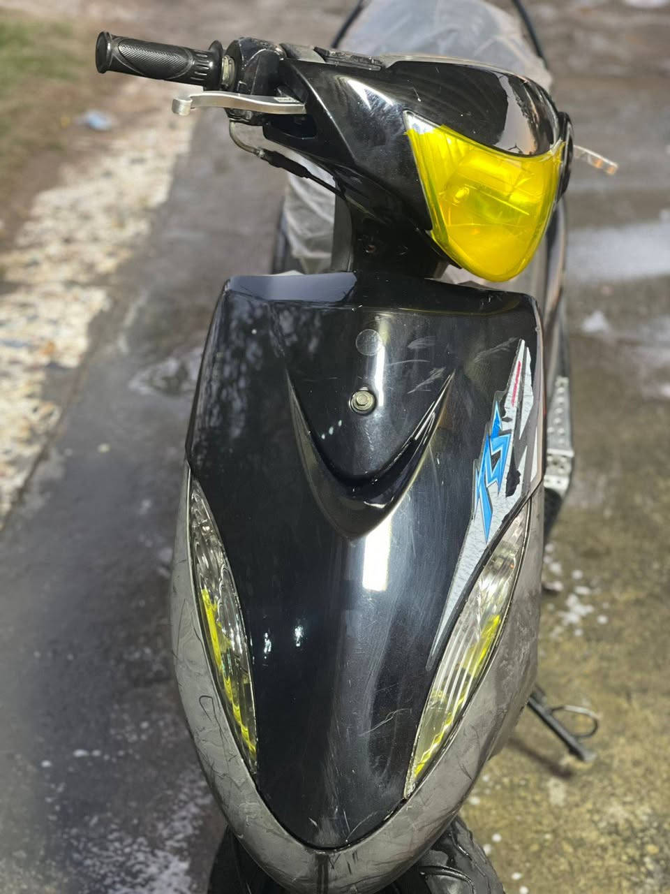 السلام عليكم
دراجه ماكس عدله للبيع
كامله مابيها اي نقص دراجه مال رمبه
بلاديه اي قطعه مامبدله بيه
السعر 800 وبيه مجال
للاستفسار
***********
