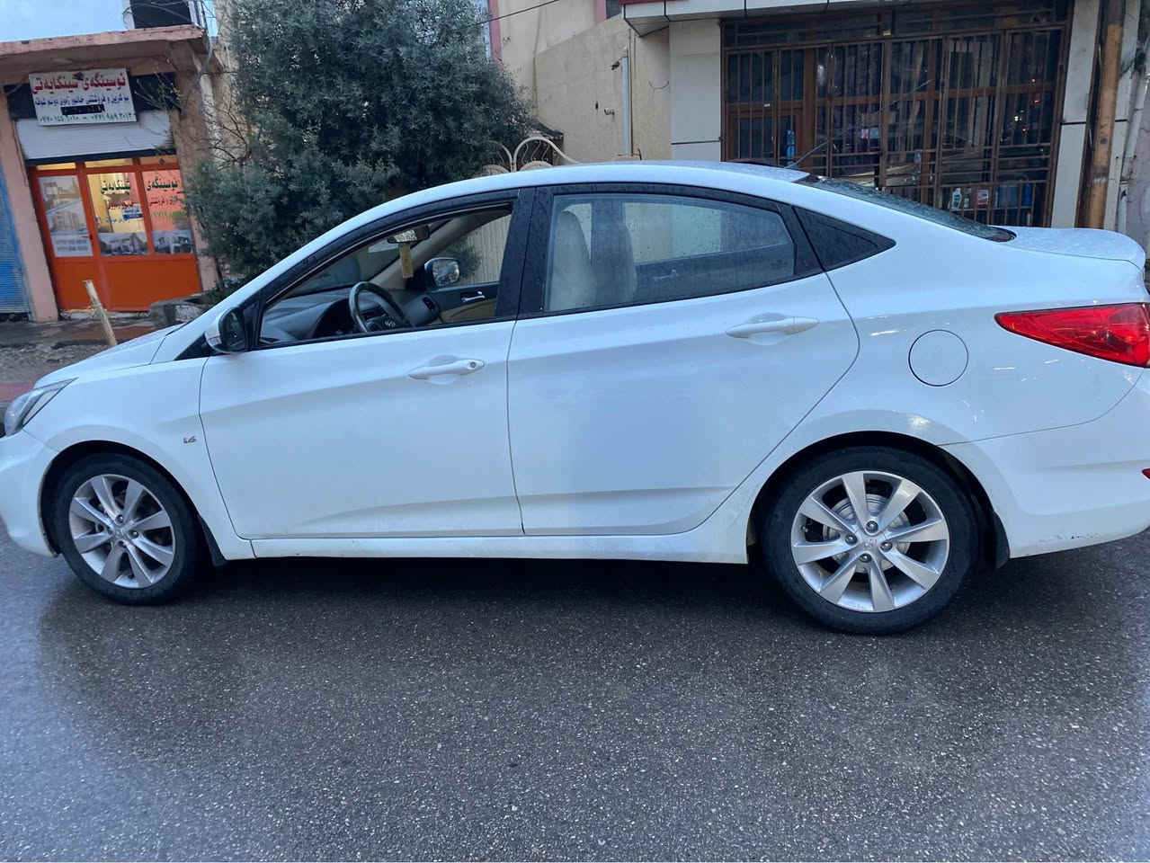 هۆندای ئەکسێنت ٢٠١٣
نرخ:97$گەڵا
ژ.م: ***********
بێ بۆیاخە بەس دۆسێکانی بۆیاخە
وەکو شەریکە ماوە تەوە 
سەنەوی تازەیە ئاوێنە ئیشارەت ناو زەرد چوار جام کارەبا 
دەبڵ گێرە گێڕ و مەکینە و تەبرید بە شەرت السليمانية, العراق
