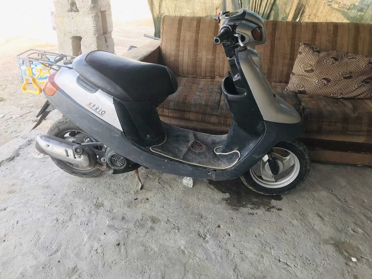 ماطور بوتين للبيع  سعر 275 قفل قفل مكينة شرط خرسه ما بي لا جزه لا  ونه شرط شلعه ومعدل نار 🔥 كهربائيات شغاله كامل باتري جديد شاصي شرط سلف شغال بس يعوزو فحمات قفل ستيرن شغال كزوز الاصلي سعر 275 قفو من اخير ابو ال215 لا تعلق  

 رقم  ***********
