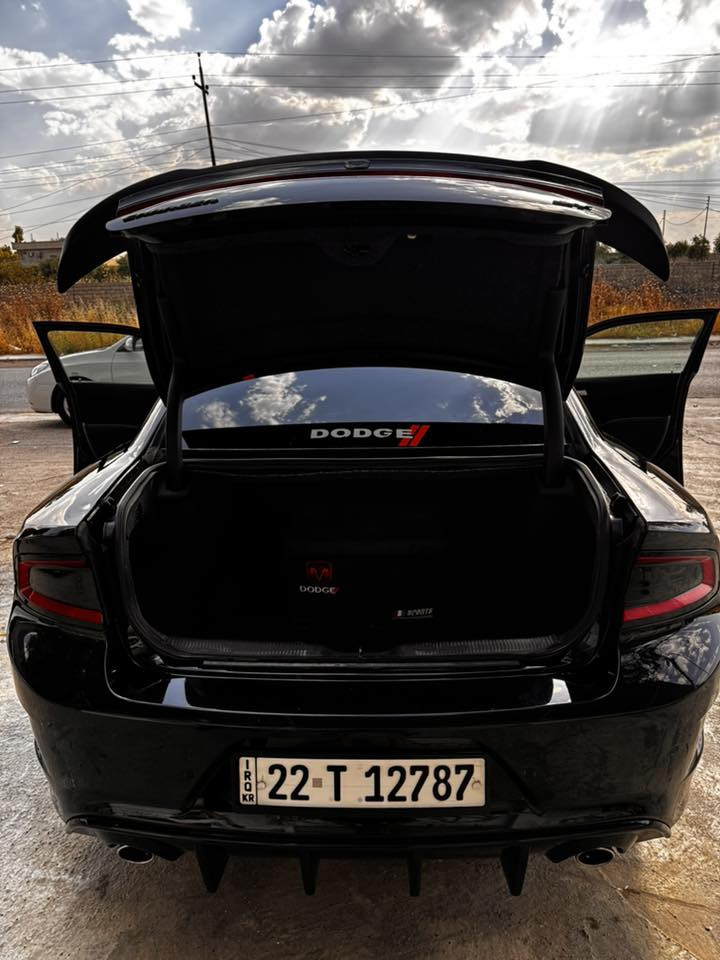 مابعد السلام عليكم مكان السيارة موصل موصل
CHARGER GT   .

جارجر GT (بلاك توب)  للبيع او المراوس 

الرقم اربيل 

الضرر: ربع جاملغ فقط بدون داخل وايرباك

الموديل : 2022

ماشيه : 80 بامريكا بالعراق ماشية 20 المجموع 100الف مايل حقيقي

الون : اسود

المحرك : V6.  3.6L . 

المواصفات :

•  شاشه كبيرة مع نظام ملاحة GPS .

•  الشاشة مع اوپشنات SRT . 

*سماعات پريميوم .

•  ويل RT قياس 20 انج . 

•  فتحت سقف (سلايد) .

•  مقعد السائق كهربائي . 

•  حساسات خلفية . 

•  تشغيل عن بعد . 

•  محدد سرعة . 

•  تلفون بلوتوث . 

•  كاميرا خلفية .

•  مرايا متحسسة للاضاءة العالية .

•  كير شفتر بالستيرن . 

•  دخول ذكي (بصمة) .

للتواصل الاتصال على الرقم او المراسلة واتساب ‭٠٧٧٤ ٠٩٠ ٣٤٩٤‬
