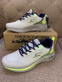 ڤيتنامي • خفيف • مقاس ٤١-٤٢