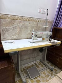 مكينة خياطة • جيمسي