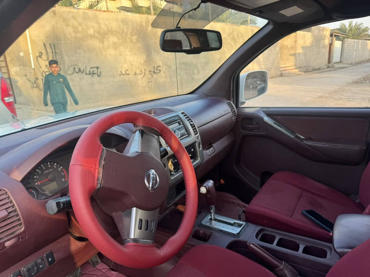 سلام عليكم للبيع بيكم نيفاره 2013 رقم اربيل تحويل او وكاله مكفوله عدا مكانين صبغ بدون ضربه مكينه مظبوطه لا تبخير ولا تنقيص سياره تخم تاير تبريد حداده سياره مال جناي السعر 105 وبيه مجال لشراي للاستفسار  ***********
