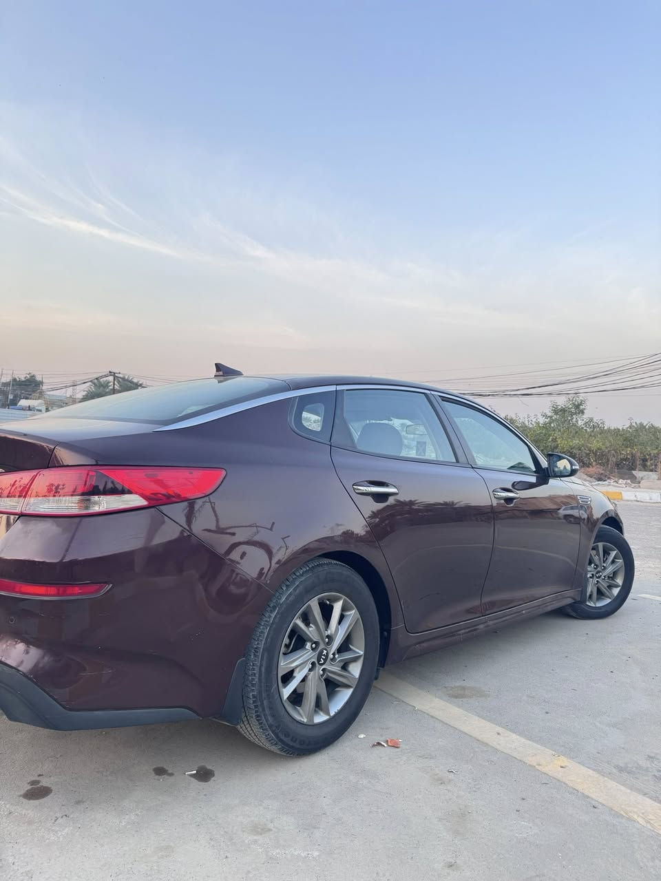 Kia Optima 2019  
‎كيا اوبتيما للبيع وارد امريكي . 
‎محرك 4 سلندر  2400 GDI 
‎ماشية 79,000 
‎حادث بنيد فقط صبغ بدون ايرباك وكم رصعة بالقمارة خفيفات مال حالوب بغداد الباقي كفالة عامة 
‎ مكان السياره بغداد السعر 130 ورقة وبيها مجال 
اتصال او واتس :*********** ممتواجد ع الفيس فقط اتصال
