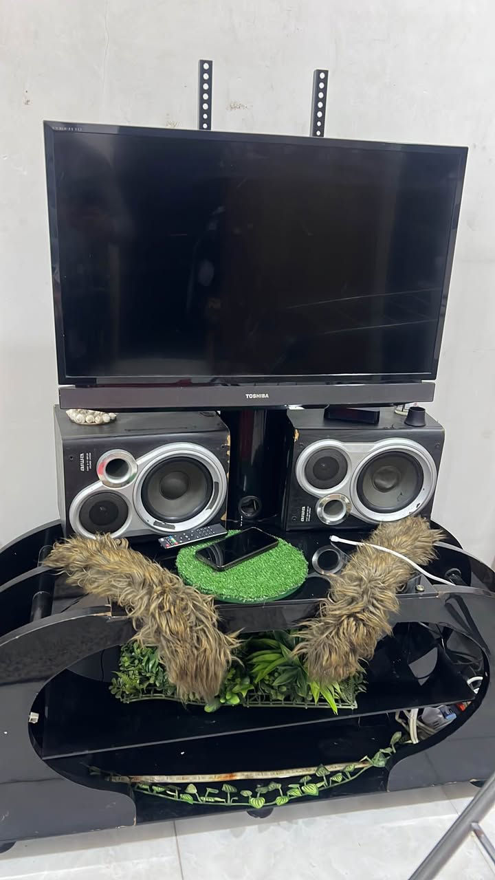 للبيع 
للتواصل ***********
