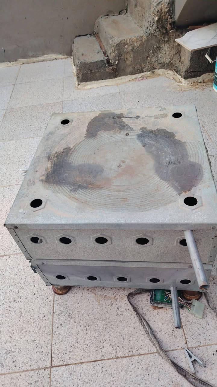 جميع الغراض للبيع ملحق + مبردا اصلية كبيرة سعودي+ تنور صغير وتنور كبير + مولد + صوبة غازية
للاستفسار ***********
الموقع. التحرير
