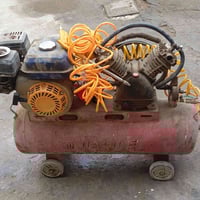 كمبريسر للبيع السعر ١٥٠ هذا رقمي 07719383390