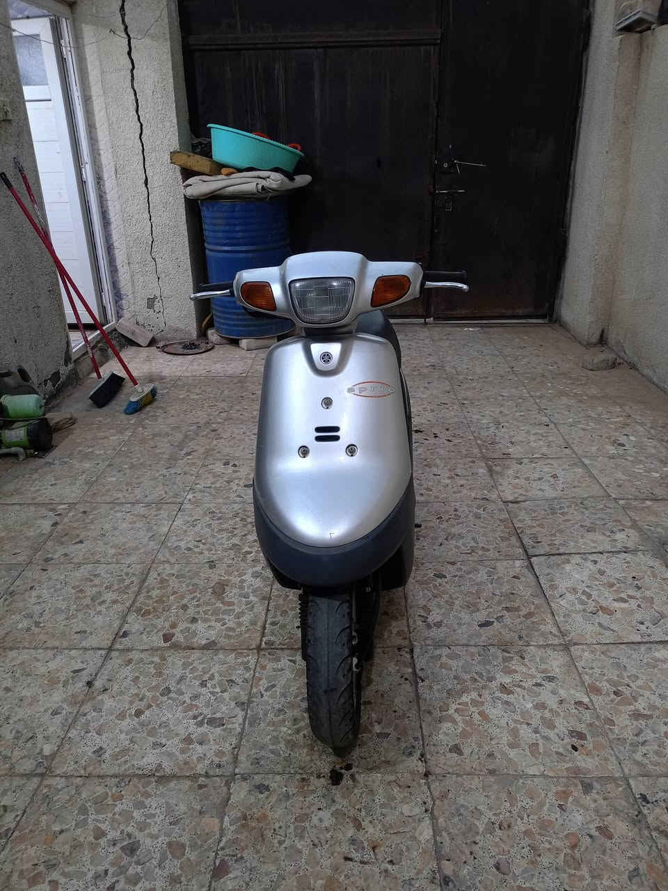 سلام عليكم دراجة بطه أو Yamaha jog aprio49cc موديل 2003 صارلي أربع أيام من طلعتهه من المعرض دراجة كلشي شغال بيهه شلعه كلش قويه متروكه حته ماطلع بيهه غير مرتين الشراي خل يتفضل علىخاص أو اتصال رقم الهاتف فقط أثير ***********

عنوان كربلاء حي العامل المنطقه الثانيه مقابيل جامع الغدير فرع اطارات الكرار
