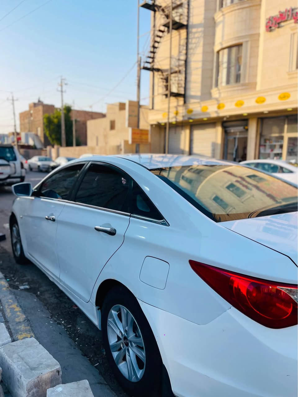السلام عليكم سوناتا موديل ١٢ وارد كوري ما ينكفل من الصبغ كير مكفول محرك ٢٠٠٠ دوش الخليجي جديد حداديه حلوه كمبريسر ميكانيكي تبريد ثلج طخم تاير جديد تحويل ثاني السياره باسمي  السياره جاهزه السعر 110$ باقي التفاصيل الاتصال على الرقم *********** البصرة, العراق
