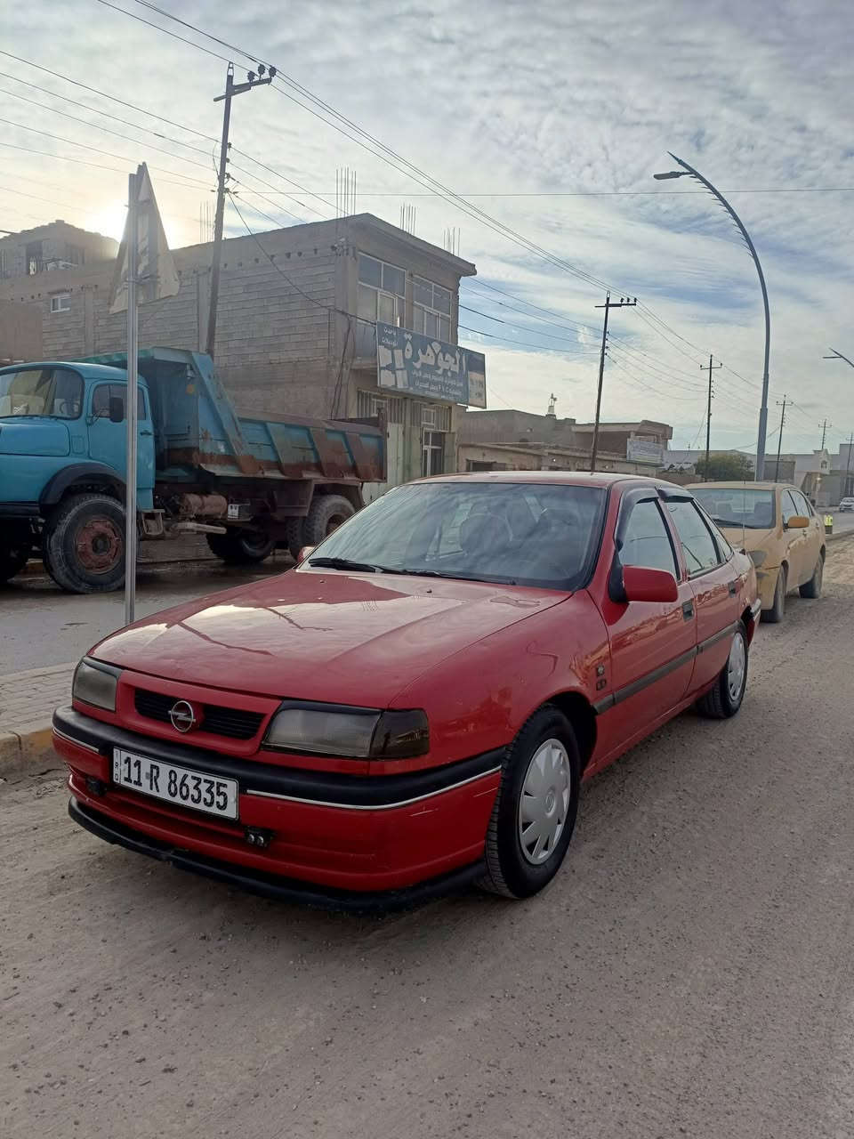 للبيع اوبل فكتراا 1993 عل بلاد تعمير اهلالات ودوس فقط حجم 16 كير محرك شرط كهربائيّة كله شغاله قفل مركزي صدر امامي خلفي جديد تخم تاير جديد رقم بغداد مشروع وطني سنويه وهزه جدد بسمي شرط التحويل السعر 42 وبيها مجال مكان صلاح الدين سامراء رقم ***********
