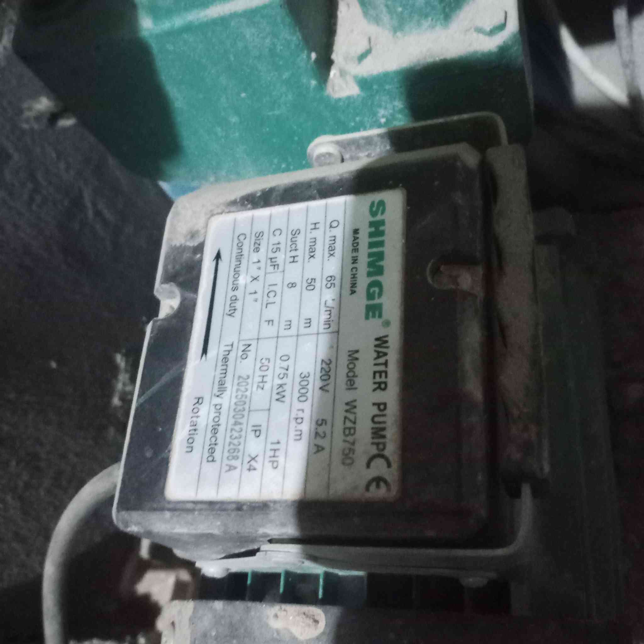 ماطور للبيع مكاني حي المعلمين أخو الجديد الي يشتري يراسلني أو يتصل كلش نضيف ***********
