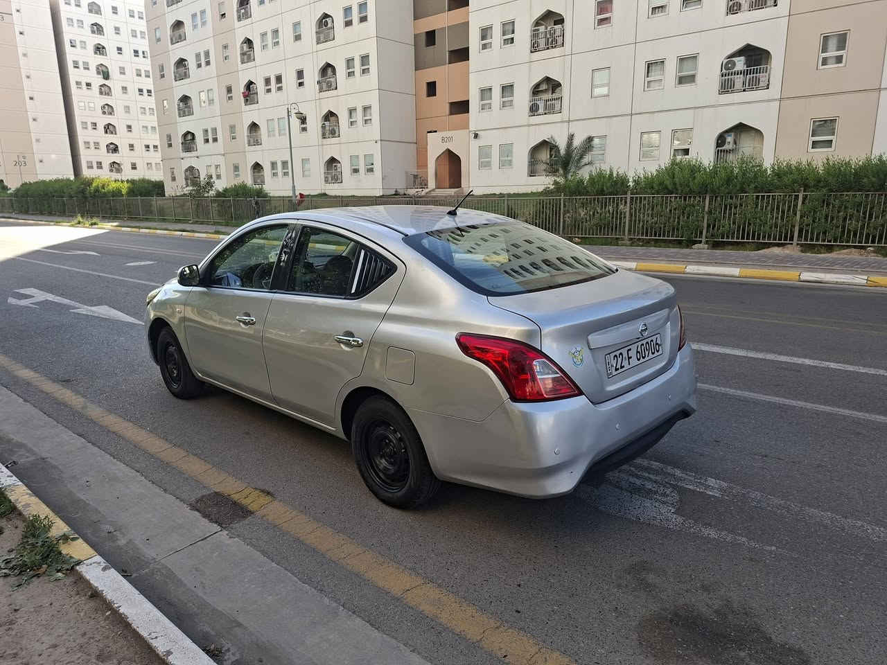 نيسان صني هندي ٢٠١٩
السعر ٨٩ 
*********** اتصال فقط 
*********** واتساب فقط ادزلك السونار 
تخم تاير جديد منظومه تبريد جديده دوشمه جديده سياره جاهزه الى الاخير العنوان مجمع بسمايه
