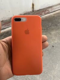 ايفون 8 بلس 256 بطاريه 81 مكفول مداخل   صيانه وتر بروف  مع حافضه …السع...