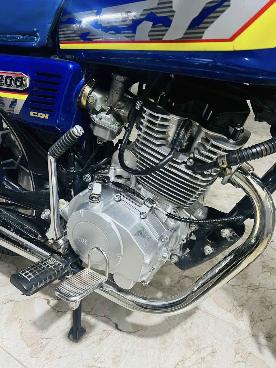 السلام عليكم ايراني موديل24 محرك 200CCكبس ممفتوح السعر 800 وبي مجال العنوان الخالديه***********
