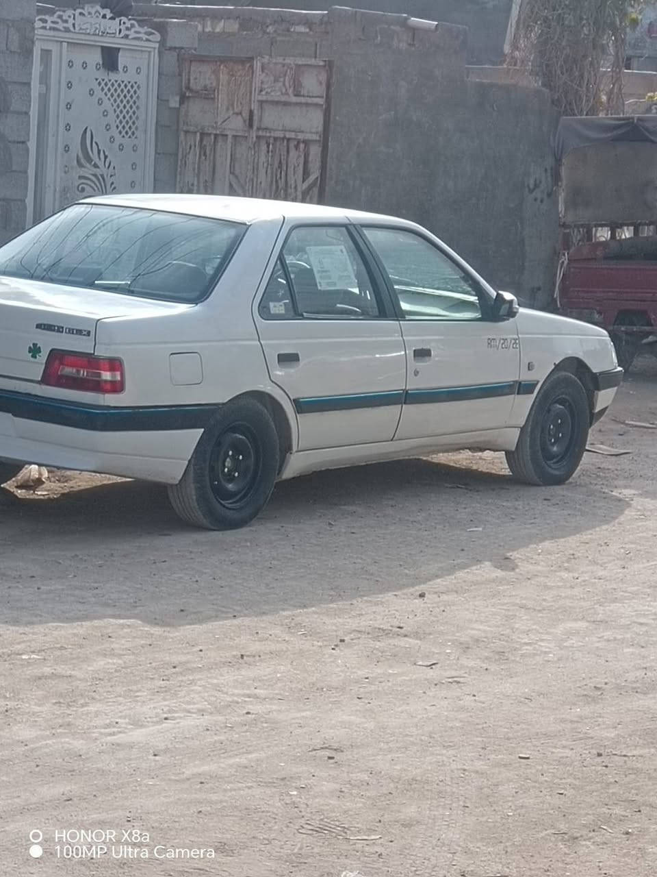 يا الله بيجو 405  موديل 10 للبيع سياره كفاله ما عدا الجنطه ضربه بالقفل سياره جاهزه وحلو ماكينه كير كفاله حداديه جديده سياره  وترايك وين ما عجبك رقمها بغداد الماني كفاله مداور عقد مروري مكان السياره نجف السعر 38 شراي يتصل على الرقم ‏‪***********‬‏
