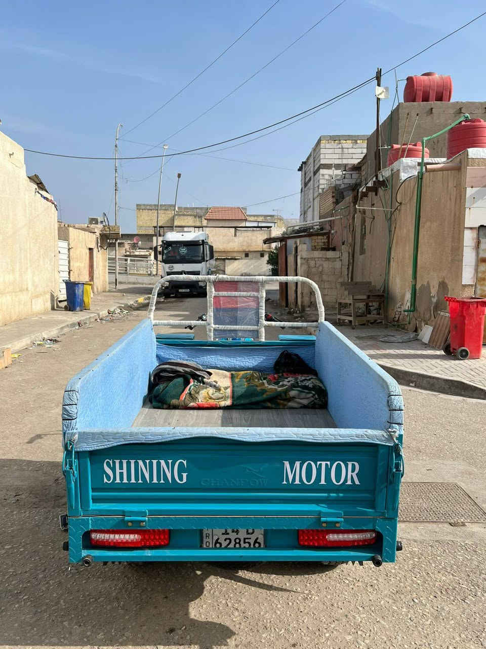 سلام عليكم ستوته للبيع مديل 2025 صارلهة اقل الشهر من طالعة من الوكيل  ثاني تبديله دهن وكيلهة الاخوين كفاله عامه من كلشي رقم وسنوية بسمي المكان بصره جزيره شط العرب السعر ٣٩٠٠بيهة مجال حك الجية ***********
