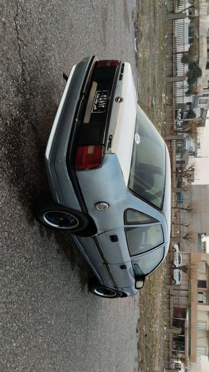 ئۆپڵ ڤیکترا  مۆدیل 1992مەکینە 20مەکینەی لۆکە سیاریک زۆر جوانە لێداروی نیە تۆزیک پیشی هەیەتی ناوی لۆکە کارەبای مەزبووتە
علوجە ماڵی مەدەنی بەشەرت 
سعری 15مەعملیکی کەم
شوین چەمچەماڵ 
***********
