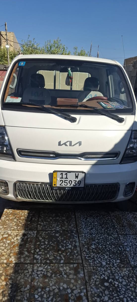 السلام عليكم رمضان كريم صيام مقبول كيا حمل موديل ٢٣ رقم بغداد ماشيه ٥٥ الف كفاله حلوه مكان بابل مسيب 
***********      السعر ١٥٣
