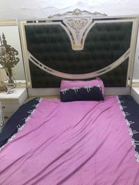 غرفه تركيه ضخمه نظيفه و مرتبه و صايره عباره عن 8 قطع السعر 750 الف للت...