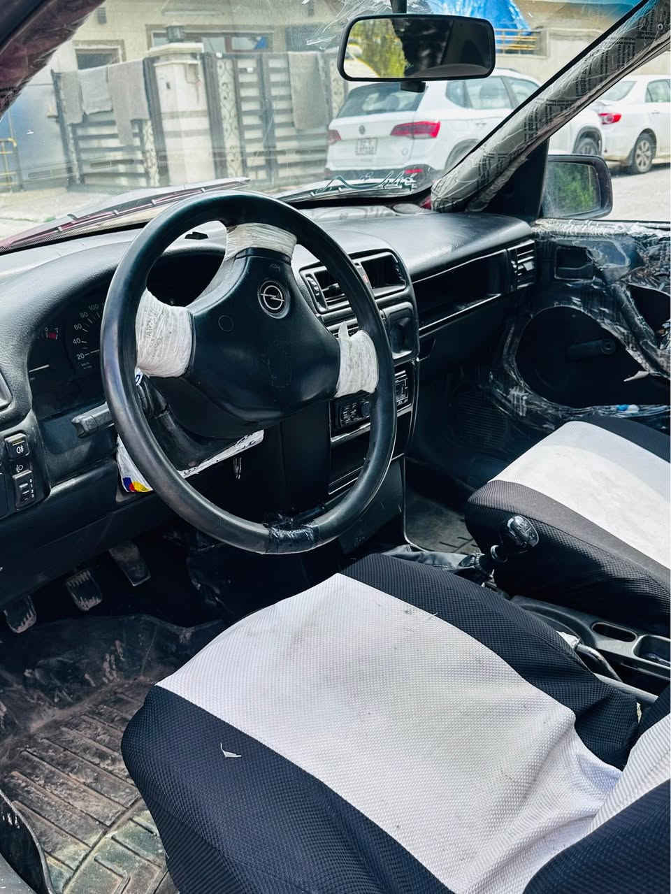 فيكترا موديل٩٠
ئارم پلاستيك سليماني ئارم و ئه وه ليات به شه رت مه كينه ١٨گير حاديه گير و مه كينه به شه رت ته قه و ره قه به شه رت سه ياره كه جه هيزه ديناره ك مه سرووفي نييه ده عامي لؤ ده عامي به شه رت كاره باي هه مووي ئش ده كا نوقساني تيدا نييه چوار تايه و ويلي لؤكي له سه ره به نزين زؤر زؤر كه م ده خوا لؤ قؤتي ئنكاري ناكري باس ماشالله ي ده ويت له رسم چؤن له رووبه روو زؤر جوانتره له هه وليرم موشته ري نامه بنيره خزماتت ده كه م أربيل, العراق


**إذا كنت صاحب هذا الإعلان وتريد حذفه لأي سبب، رجاءا أرسل رسالة إلى الدعم الفني**