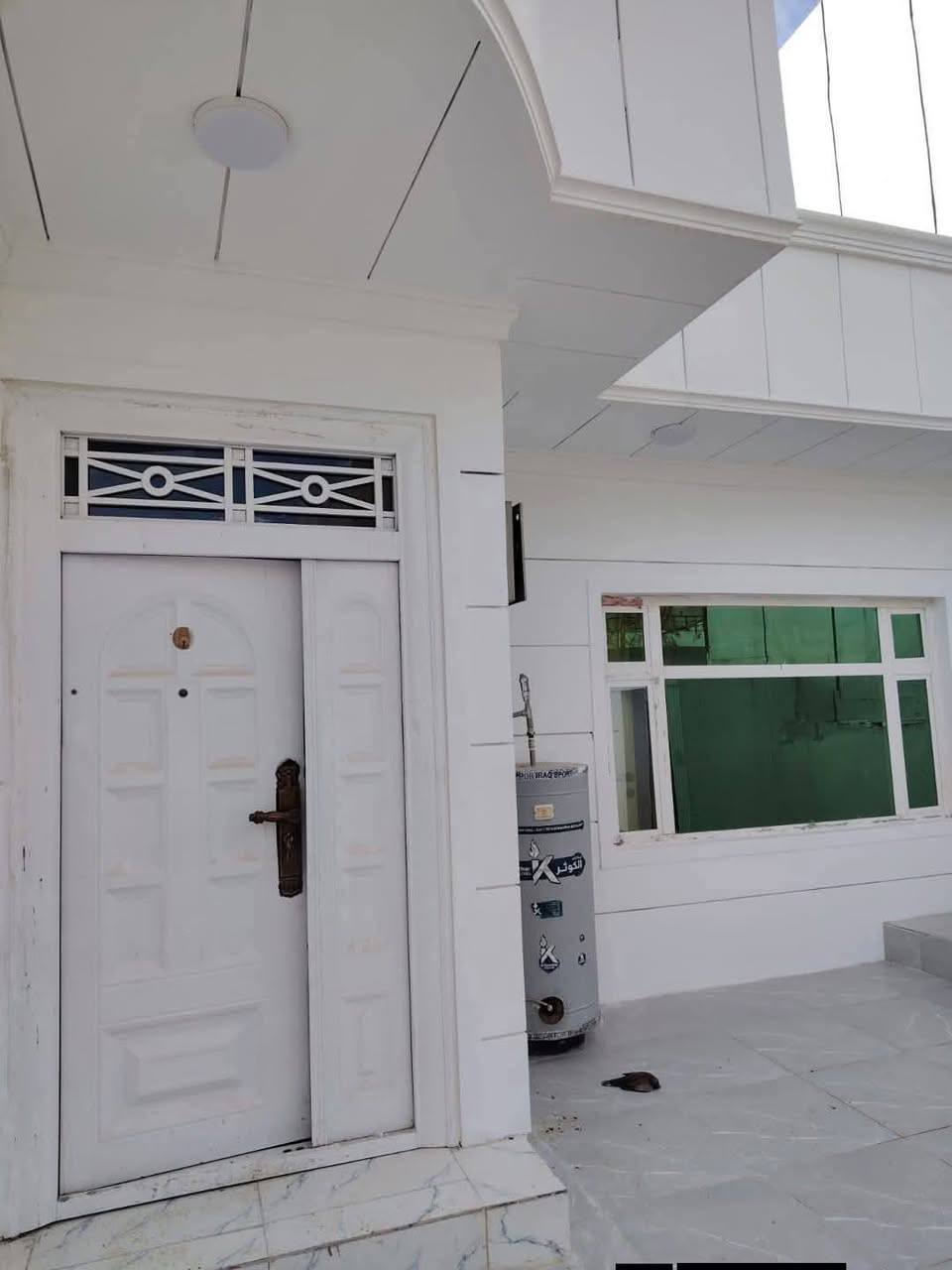 *********** بیت  للبیع  طابو صرف منطقة رابرین
مساحة 100م  سعر  فقط 4دفتر 10ورقە
   فول مواصفات  منطقة رابرین 
  غرف نوم استقبال هول مطبخ صحیات 
  تلفون ـ واتساب ***********
