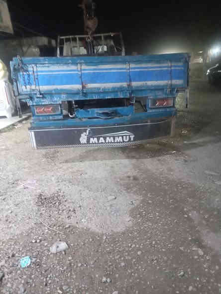 كرين للبيع هينو 
السعر 100$  قفل 
ماكان كركوك 
***********
المو شراي لا يتصل
