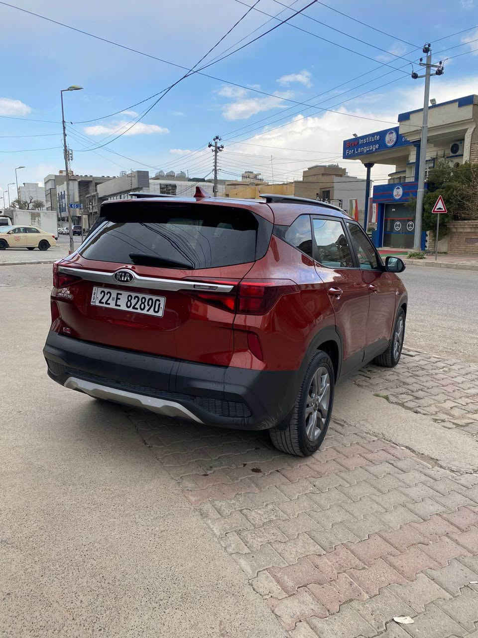 کــــــوردی 
تەنها فرۆشتن بە نقد 
kis seltos

مـــۆدێل / 2021
مواسفات /  شاشە ، کامیرە ، حەساس 4×4
مەکینە / v.4 چوار پستۆن  
مەکینە 2.0  دووش
 بێ ئێڕباگ ، بێ ناوگرتن 
( 195) هەزار  کم چووە
سەنەوی نوێیە 
روبعەک بۆنیت و ٢ بست سبوغ

نـــــــرخ  (( 14500$  )) 

ناونیشان هەولێر
 پەیوەندی واتساپ  للاستفسار اتصال -8585-105-0777-
0751-015-6134

عربي 
فقط بیع نقد 

Kia Seltos
 كيا سيلتوس
مــــــــودیل/٢٠٢١
مواصفات/ كاميرة ، حساس ، دبل اكسل
محرك /  v.4 اربع سلندر 
محرك ٢.٠ دوش
بدون ایرباك ، بدون دواخل
١٩٥,٠٠٠ كم ماشي 
سنوية جديدة 
ربع بنيت و شبرين صبغ  

سعر   (( ١٤٥٠٠ $  )) 
عنوان اربیل ، للاستفسار اتصال -8585-105-0777-
0751-015-6134 أربيل, العراق


**إذا كنت صاحب هذا الإعلان وتريد حذفه لأي سبب، رجاءا أرسل رسالة إلى الدعم الفني**