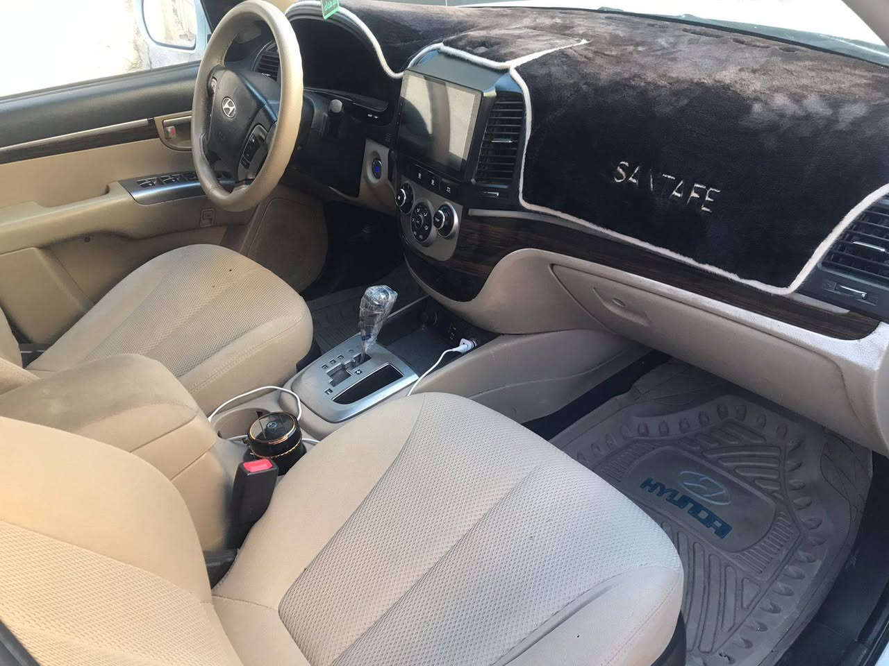 سنتافيا ١٢
فول مواصفات 
٦ سلندر 
٧ راكب 
مكاني الشطره ٠٧٧٣٢٠٦٧١٨ 
***********
