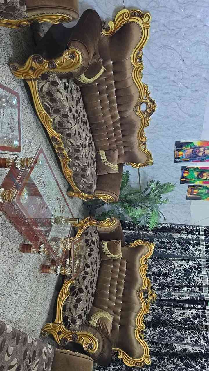تخم ملكي رئاسي 10 مقاعد نضافته 100\100 اخو   جديد مع طبلات  استخدام قليل كلش  السعر 400 بي مجال المكان البياع الاستفسار اتصل عل رقم *********** بي وتساب
