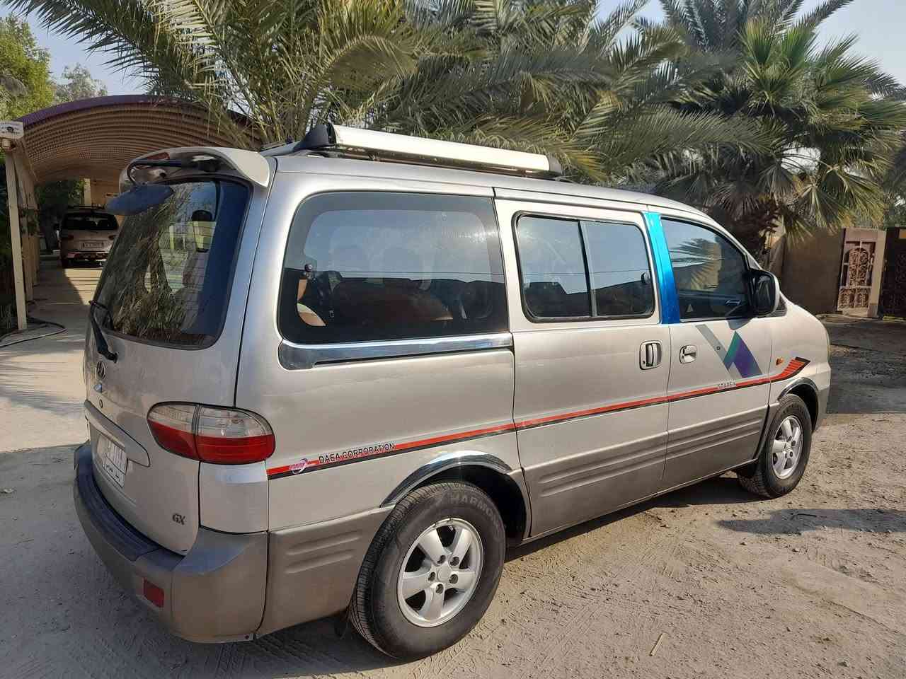 للبيع ستاركس موديل ٤ خصوصي واسط مشروع وطني سنويه لغاية ٢٧ مكفوله من الحادث بيه بخات صبغ اثر خط طابع موجوده صوره قبل اصبغ في جهة السايق الطويله  محرك مفتوح سوبر كاز جديد كير اوتوماتيك  تستلم رقم انكليزي عند التحويل السعر ٨٥$ نقد وتحويل ثاني يوم موبايل ***********المكان بغداد بسمايه ناحية الوحده تحياتي لكم جميعا
