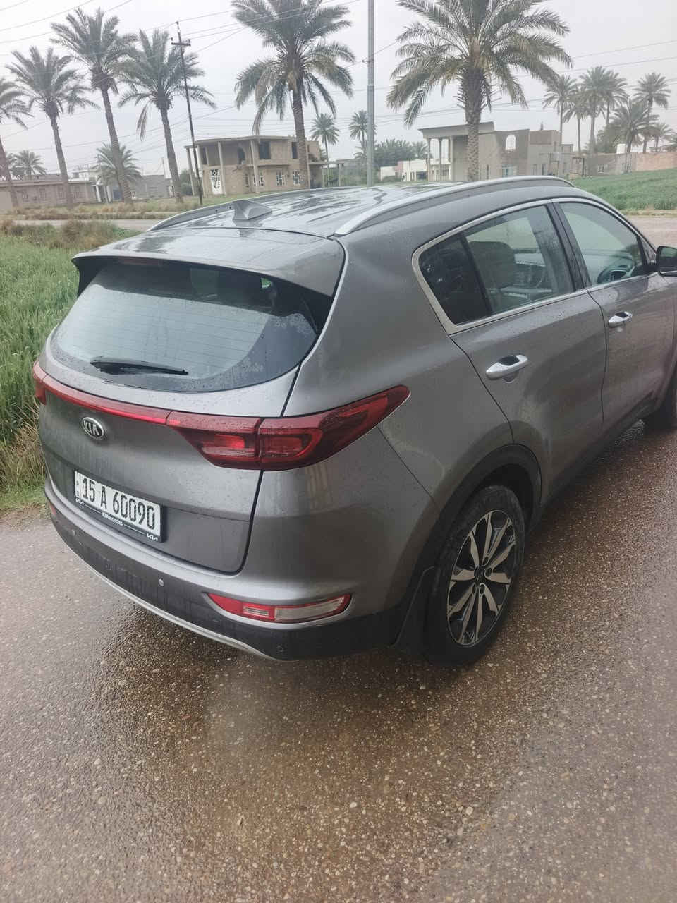 سبورتج ٢٠١٩  سيارة فول عده الفتحه 
بيه قطه صبغ وارد  سعر ١٤٠ بيه مجال عنوان الرمادي ***********
