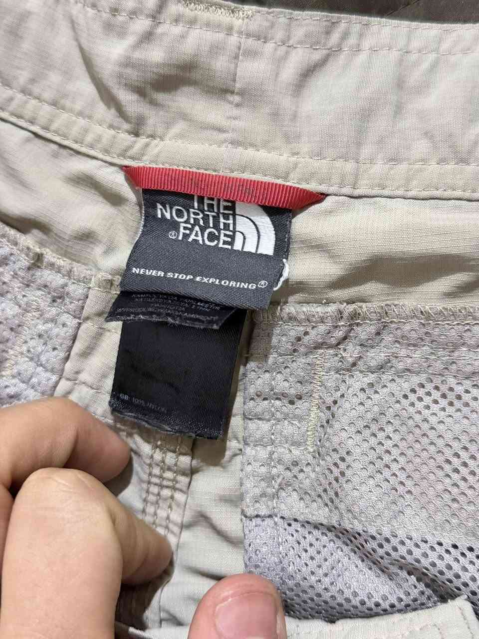 Tha  North Faec Orginal 🇸🇪👌🏻
نورس فيس وكاله شركة فسفور 😍👌🏻
كمر ٣٤-٣٦🤗❤️
نضافه ١٠٠/١٠٠〽️🙅🏻
رقم وتسااب
***********📞
توصيل متوفر 🧭📍
