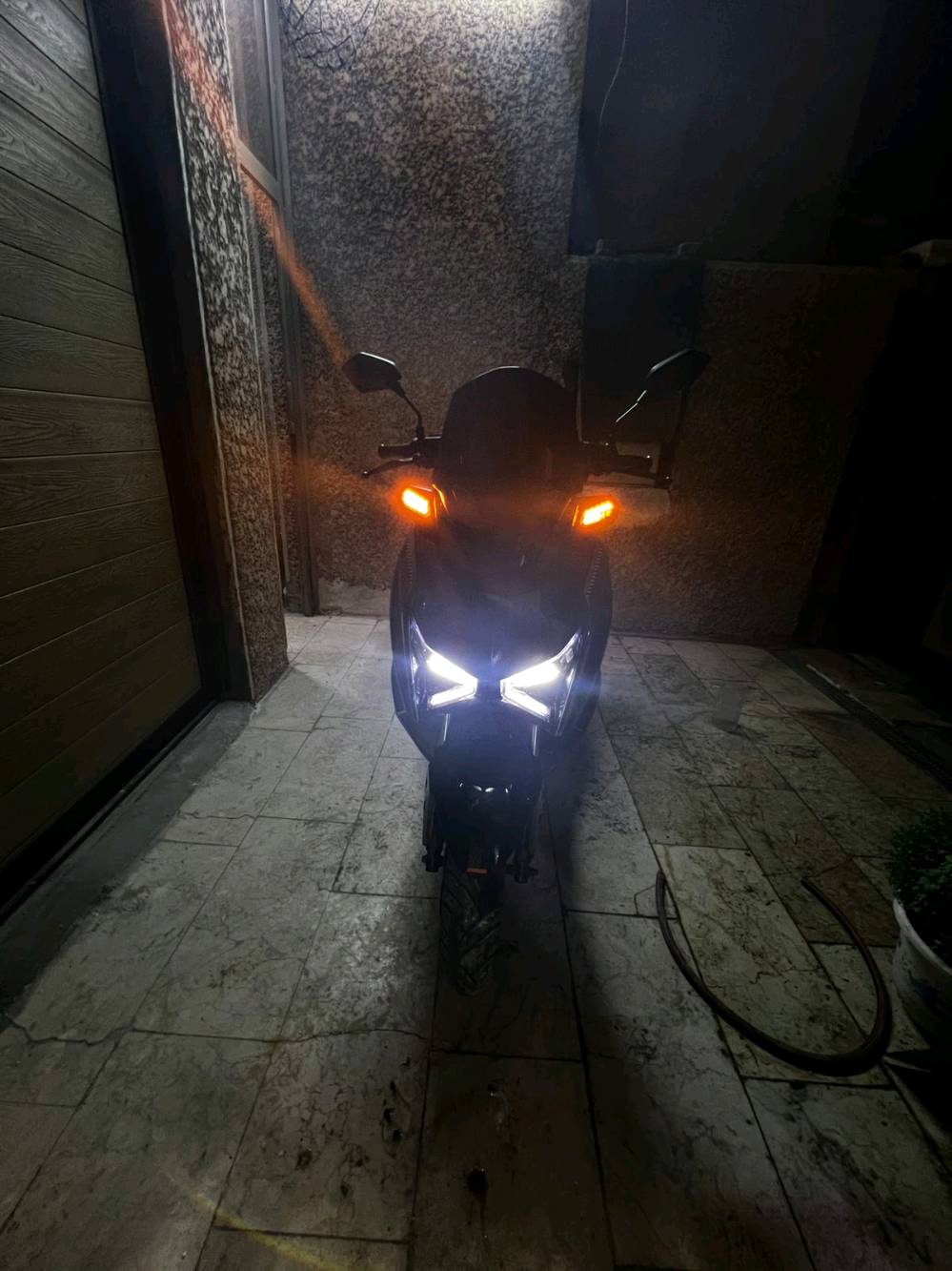 العنوان:بغداد حي اور