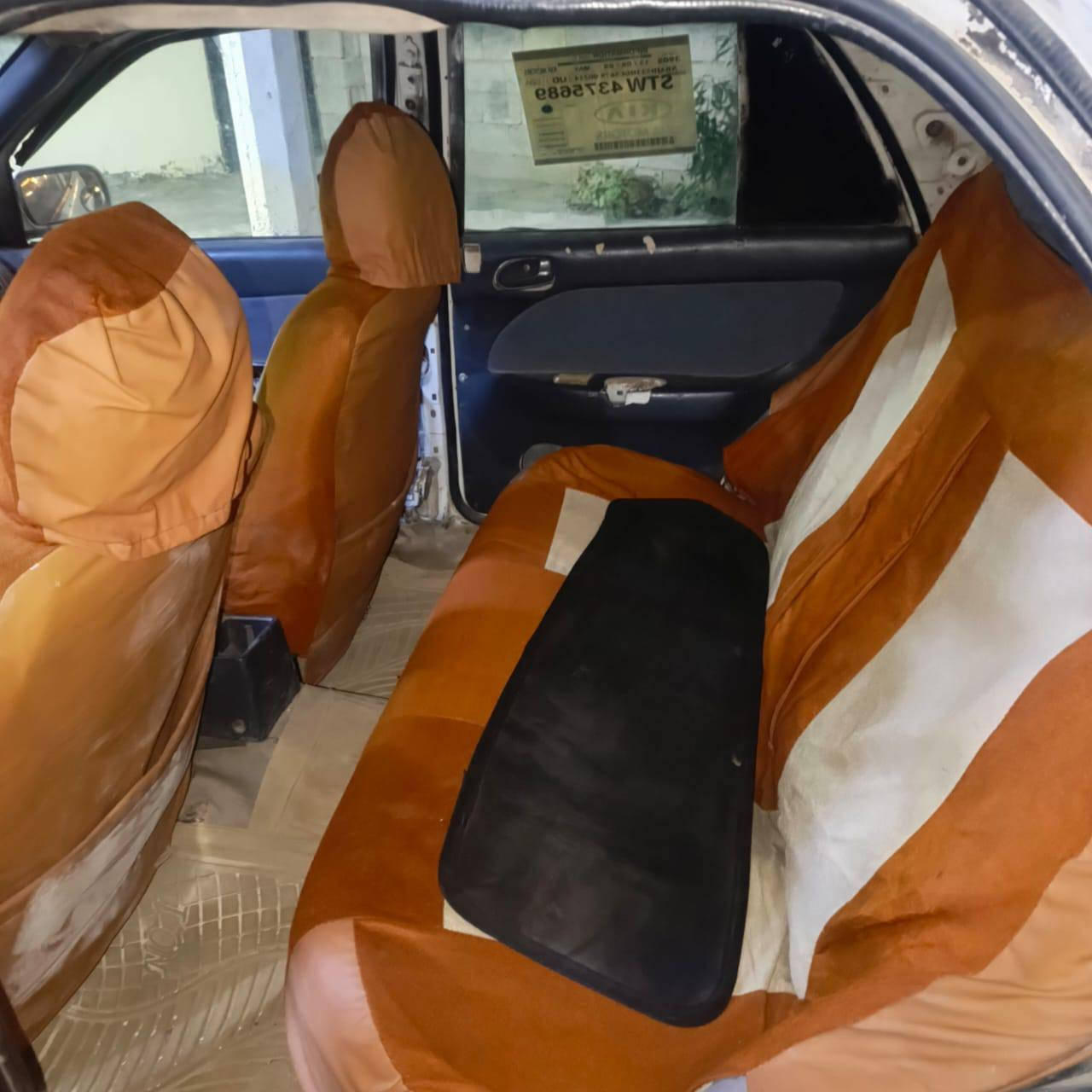 السلام عليكم اخواني سياره كيه سيفيا للبيع السعر ١٠ اوراق قفل للتصال على الرقر***********ملاحضه اني مكلف بلنشر
