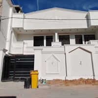 لباخ درجه اولى .عمل واجهات فوم التركي والصبغ الداخلي والخارجي ..وبخدمت...