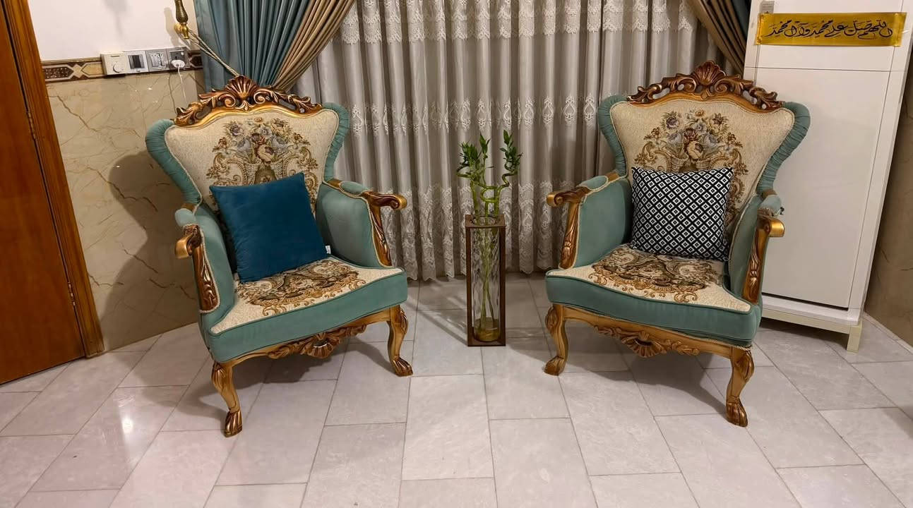 قنفات للبيع مثل ما موضح بالصور السعر خاص العنوان بابل جبله حي الرساله ***********
