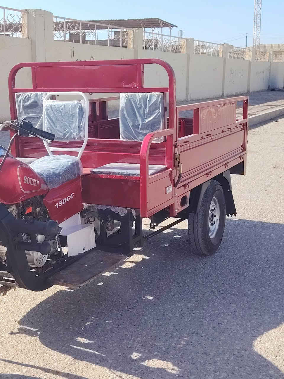 ستوته لبيع ستوته جديد موديل 21وراق كامله وكيله سيدخلدون سعر ثلاث مليون وربع (3250)وبيه مجال لشراي يتصل ويدلل ***********
