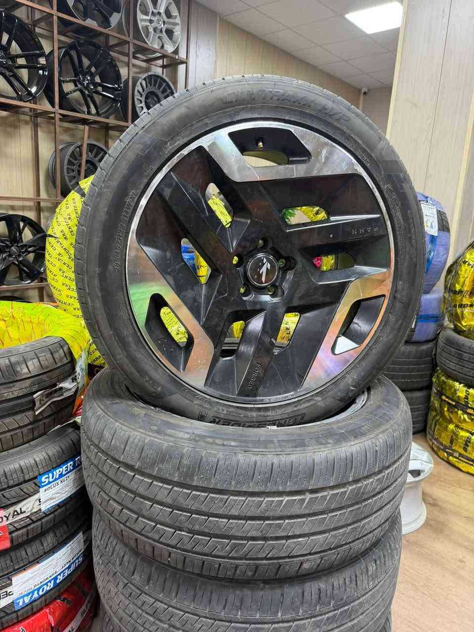 سلام عليكم شباب تخم ويل وتخم تاير حجم ٢٢ بغداد حي العامل مجمع العربة١ ***********
