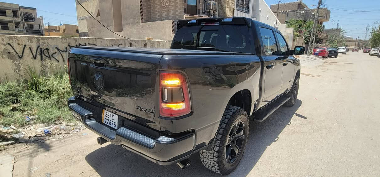 السلام عليكم
بأسم لله
دوج رام موديل 21 بك هورن ايتورك 6 سلندر باب طويل بدي قصير وارد امريكي بجم كبس حادث جاملغ خلفي جهة السائق مصبوغ وبيها بارد بسيط بالجاملغ العكس ومن جهة الباب الخلف السائق مرشوشه قطعه بسيطه كلير توحيد لون ويه الجاملغ سونارها موجود 
مواصفاتها  والاضافات 
محرك ايتورك 6 سلندر 3.6 اقتصادي
رقم اربيل جديد وسنويه جديده وهزه وفحص جديد السياره بأسمي ومكانها بغداد الدوره
دفع رباعي وكير ماوس وتحكمات ستيرن وتدفأه مقاعد وستيرن وتبريد قطعتين شاشه كاميرا خلفيه وحساسات امامي خلفي جانبي 
مرفعه 4 انج تايرات جبلي هوكات اماميه لدات امامي خلفي اشاير مري دبلات امامي خلفي كويل اوفر تتبدل اوف رود ومدينه تلقائي كفر صندوق وغلاف صندوق وسبويلر خلفي 
كشنات جلد مشمشي 
قاصات سريه دبل جكمجه
بيها كاميرا داخليه مراقبة الاطفال هديه مع السياره
السياره ماشيه 80 الف ميل 
جيك انجن كور يمين جهة البارد
السعر 280 ورقه وبيها مجال بسيط
للتواصل  *********** واتساب
