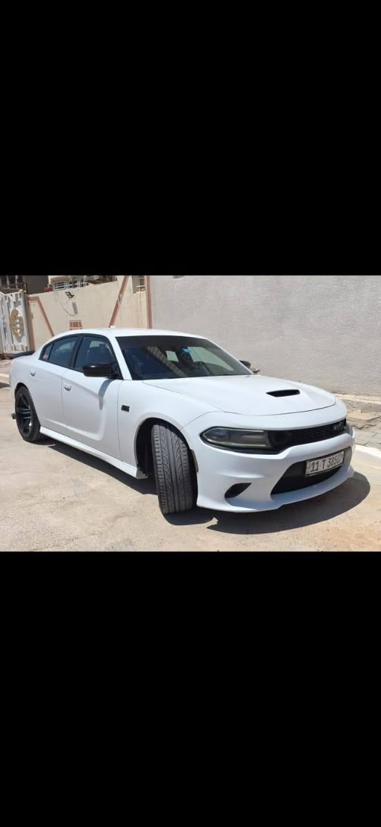 السلام عليكم ..
دوج جارجر سكات باك لون ابيض . Scat Pack 

وارد أمريكي  نظيفة جدا وماناقصة اي شي  فول عده الفتحه 

#الموديل : 2019. ( امريكي) . حادث بنيد وجاملغين وربع باب السايق وبالهلال مال جاملع الخلفي شخط زغير وانصبغ ع كده بدون معجون والباقي كفاله مكينه كير اكسل كلهم كفاله 

#المحرك : SRT . V8 . 6.4L برتقالي الجبير BGE يصير اقوى من ال 6400 العادي .

#ماشية 62 كيلو مو ميل قابل لزياده 

رقم بغداد الجديد وهزه جديده ابسمي تحويل ثاني يوم 

                         ****************

 المواصفات :

رادار خلفي وجانبي ونقطة عمياء وتدفئة بالمرايات والمري قلاب مع البك . 

* مكابح رياضية (برمبو) . 4 بستم 

* لايت LED . 

* كاميرا خلفية . 

* امكانية التحكم بوضعيات المقود كهربائيا . 

* كشن ميموري خزن وكهرباء

* كزوز بلاد دبات سود . 

* حساسات خلفية . 

* ويل قياس 20 أنج نجمة تو سايز كفالة جديد مع تخم تاير كوري اصلي امامي هانكوك جديد وخلفي كومهو جديد سرعة 300 وفوك

* سستم صوت ALPINE . 

* تشغيل عن بعد . 

* مقاعد رياضية حضن + جلد الكانتارا . 

* المقاعد الأمامية تبريد وتدفئة والخلفية تدفئة . 

* نظام خرائط GPS . 

* شاشة كبيرة قياس 8.4 أنج اوپشنات SRT 

* تدفئة ستيرن . 

* كير شفتر بالستيرن . 

* جناح خلفي . 

* بلوتوث تلفون . 

* محدد سرعة . 

                             ****************

الإضافات 

_شوته AFE اصلية

_اويل كاج كان

_بلكات NGK ريسنك 

_ولف حماوه 82  اصلي حماوة 85 حتى بالكبس

_دبات srt اسود 

_العقل مفتوح اول لاين تفريغ كامل فصله سيڤتي كامل برمجه داينو مصطفى ايكل  

_تخم تاير جديد خلفي 315 امامي 245

_ لايت امامي LED انارتها نهار 

                          **************

مبولش سياره + نانو سراميك ضمان 5 سنوات  

مكان السيارة (كربلاء) 

السيارة مصروف عليها وشرط بدون برغي نقص من الرقم للرقم ولا اي كلوب او خلل وسيرفس كامل دهن بريك دسكات دهن اكسل كله يتبدل بالموعد السعر 210$

 للاتصال ***********  / ***********
