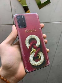 جهاز s20 بلاس نضيف جدأ ذاكرته 128 عشوائيه 12 النسخة الامريكيه ضهر مغلف...