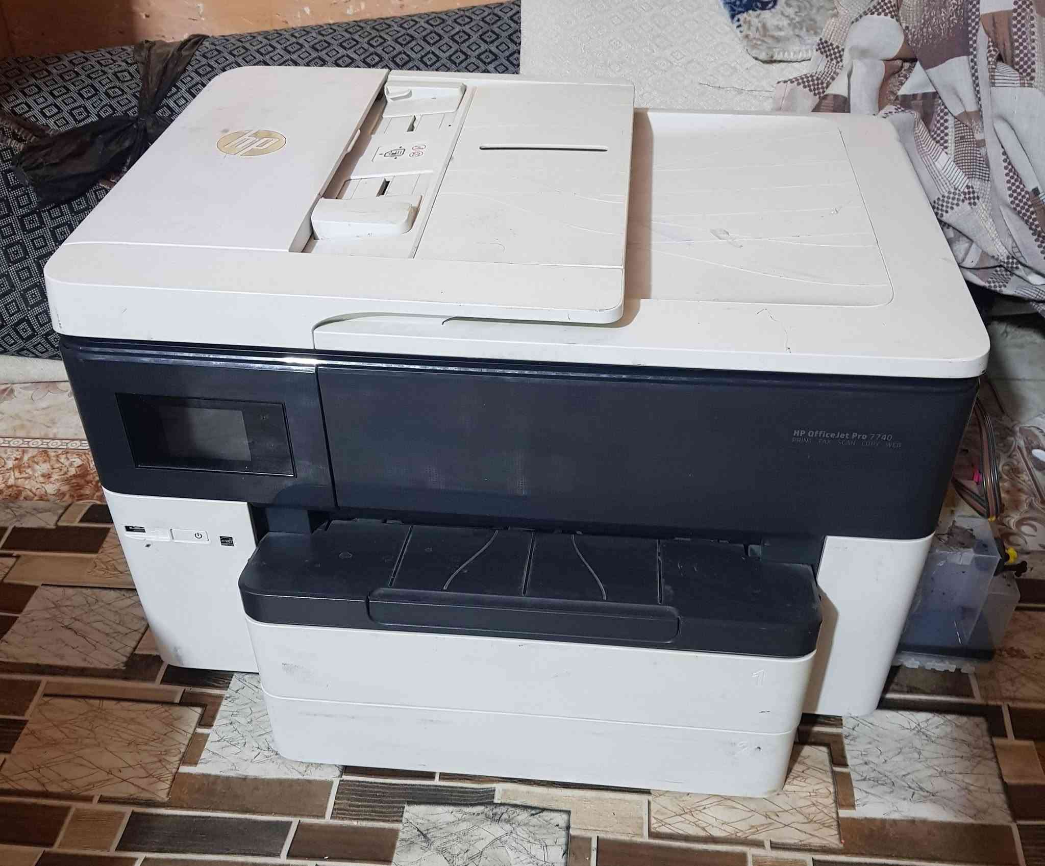 طابعتين hp 7740  /a3
Hp 8610 
شغالات فقط عطل هيد 
قيم السعر 
البصرة


**إذا كنت صاحب هذا الإعلان وتريد حذفه لأي سبب، رجاءا أرسل رسالة إلى الدعم الفني**