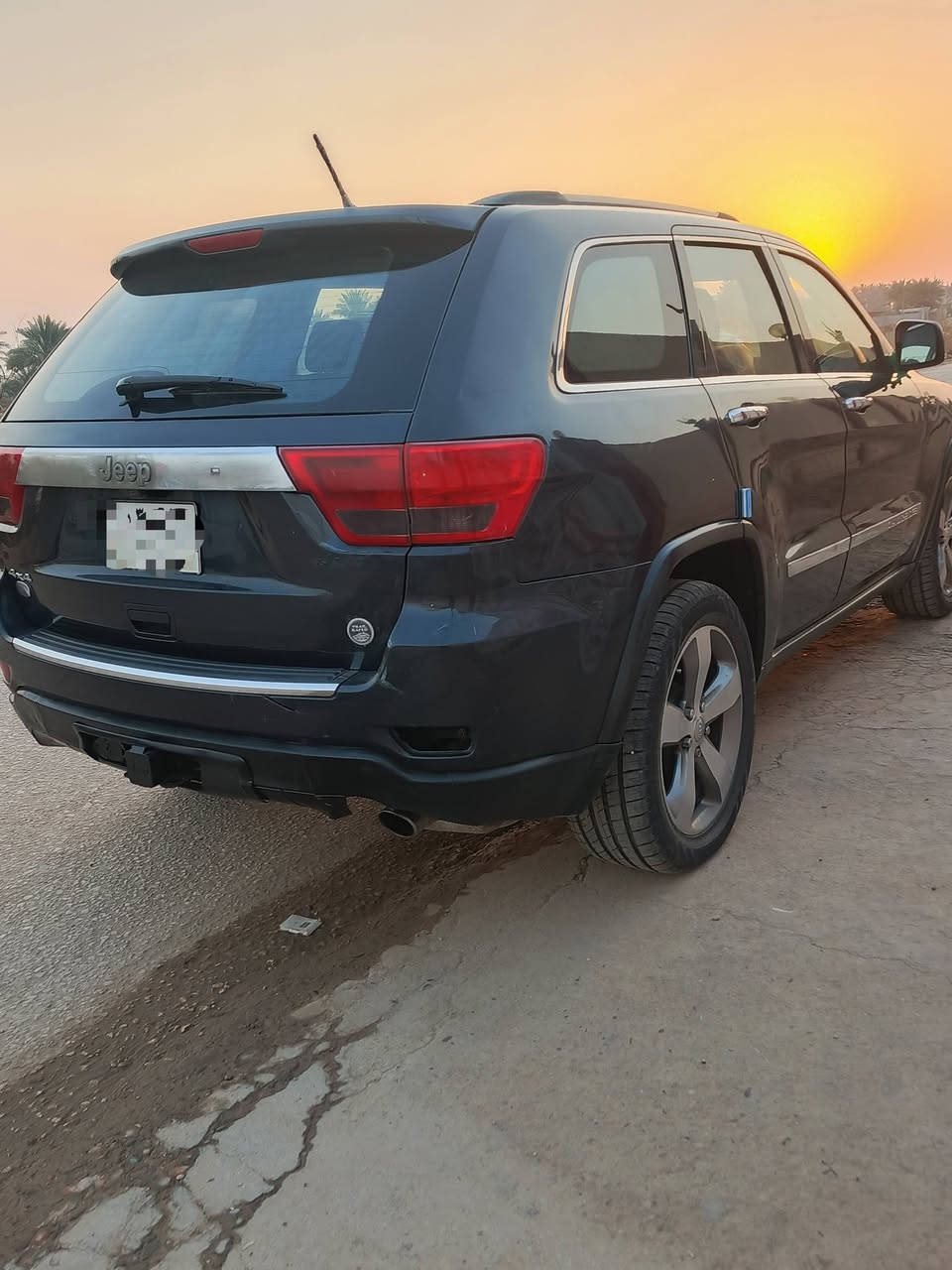 السياره مواصفات جكات فورويل بنرامه اشاير مري تشغيل عن بعد جنطه كهربائيّة تبريد قطعتين يدات نيكل  مكينه 6سلندر تخم تاير جديد حداديه جديده  ويل 20 مكاني وبعدبيهامواصفات هواي بلحله ***********
